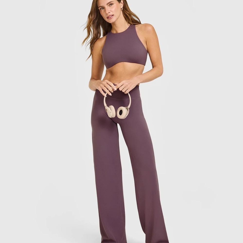 Oner Active Soft Motion High Neck Sports Bra in Vintage Purple - Medium